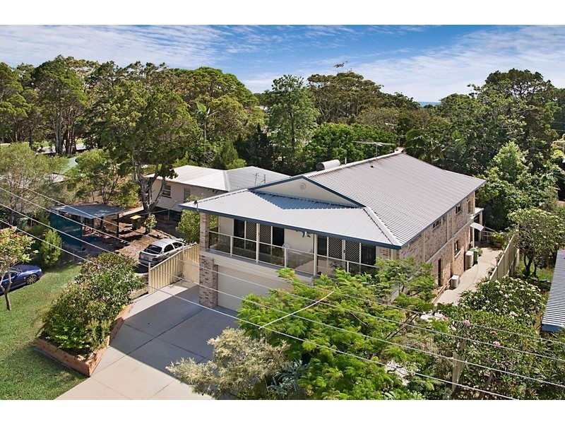5 Hutchinson Street, Woorim QLD 4507