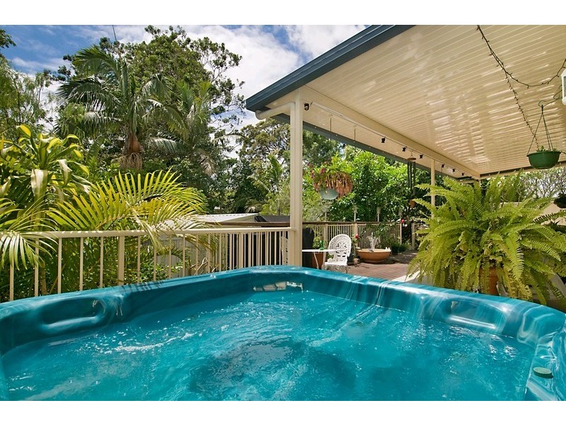 5 Hutchinson Street, Woorim QLD 4507