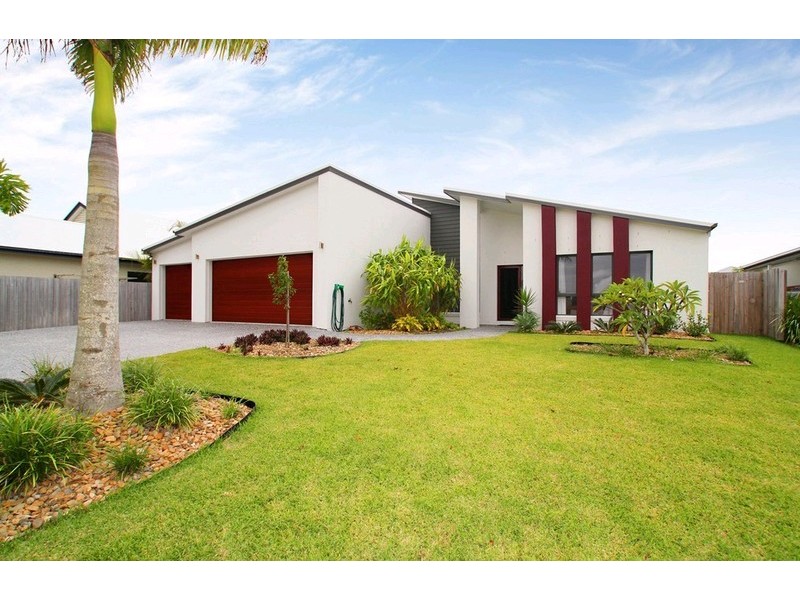 89 Raptor Parade, Banksia Beach QLD 4507
