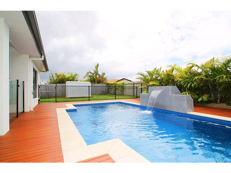 89 Raptor Parade, Banksia Beach QLD 4507