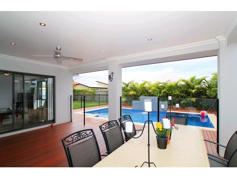 89 Raptor Parade, Banksia Beach QLD 4507