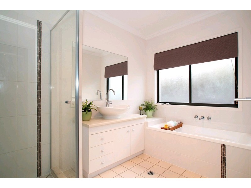 89 Raptor Parade, Banksia Beach QLD 4507