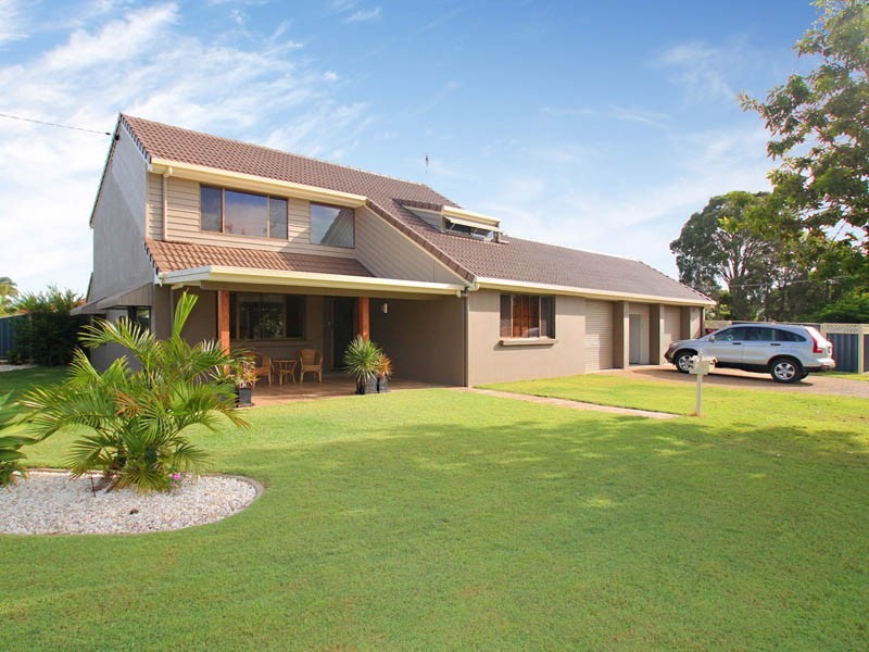 2 Green Street, Banksia Beach QLD 4507