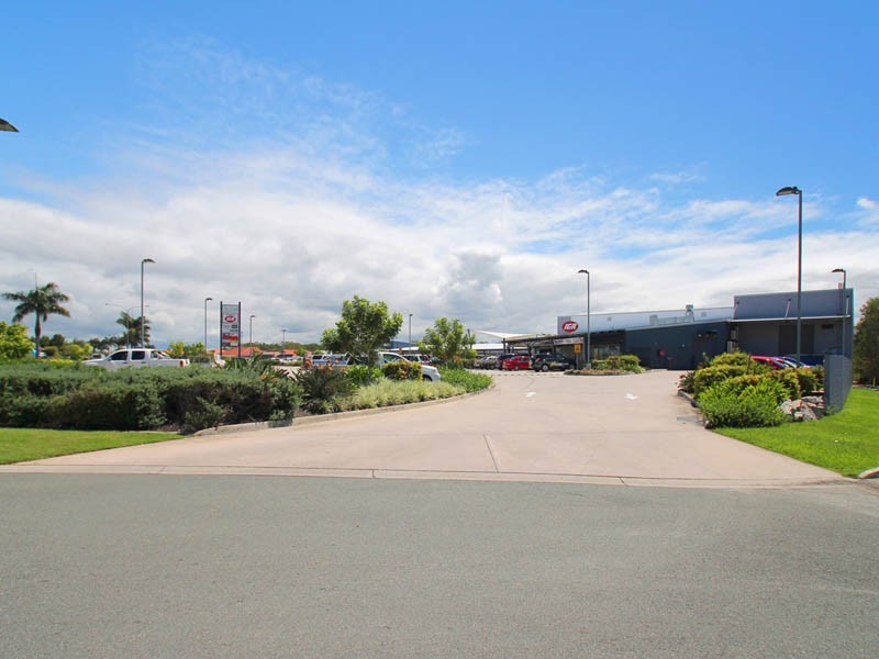 1 Myora Place, Sandstone Point QLD 4511