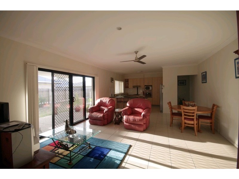 56 Sandheath Place, Ningi QLD 4511