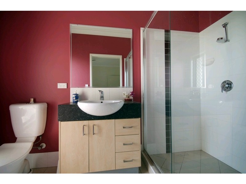 56 Sandheath Place, Ningi QLD 4511