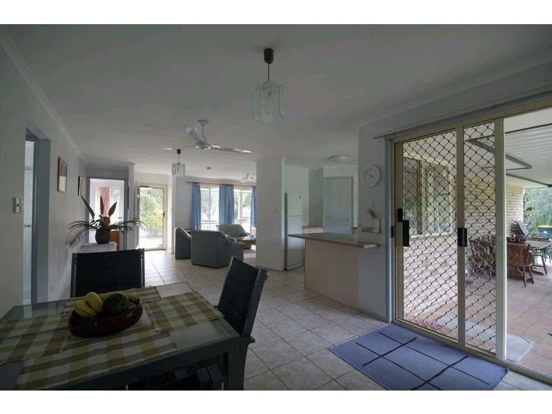 718 Bestmann Road, Ningi QLD 4511