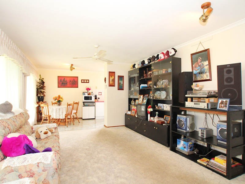 19 Cosmos Avenue, Banksia Beach QLD 4507