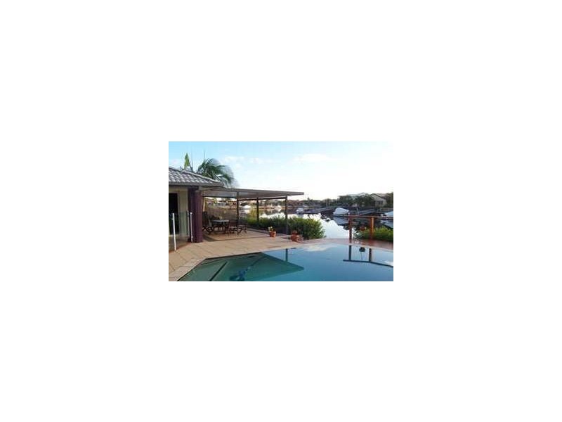 24 Topsail Circuit, Banksia Beach QLD 4507