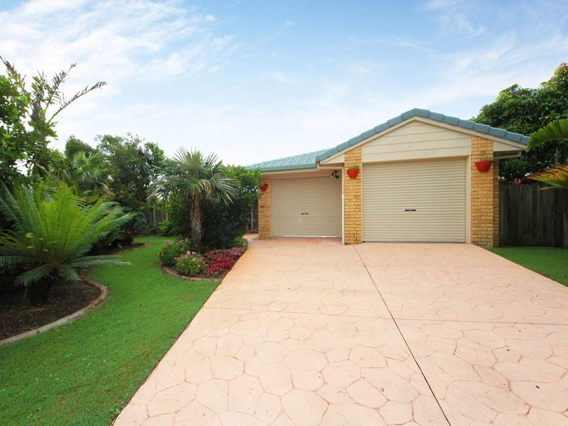 31 Topsail Circuit, Banksia Beach QLD 4507