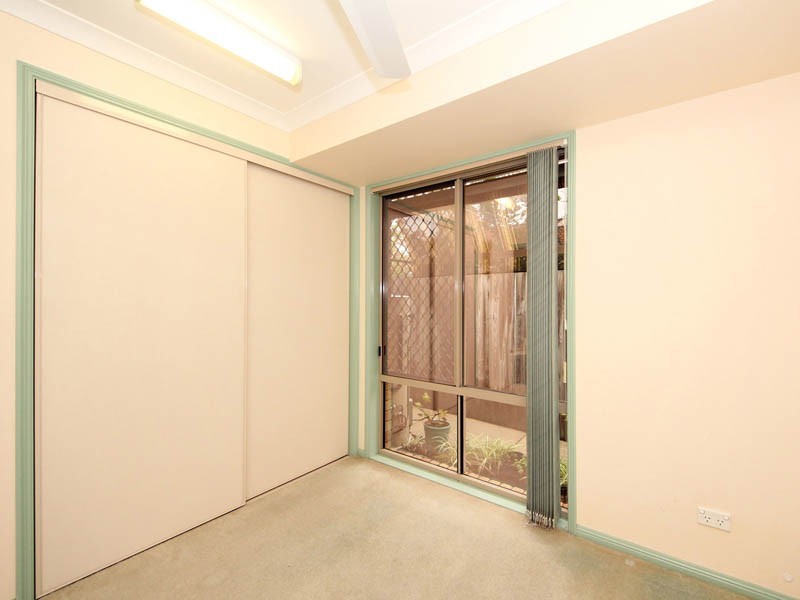 31 Topsail Circuit, Banksia Beach QLD 4507