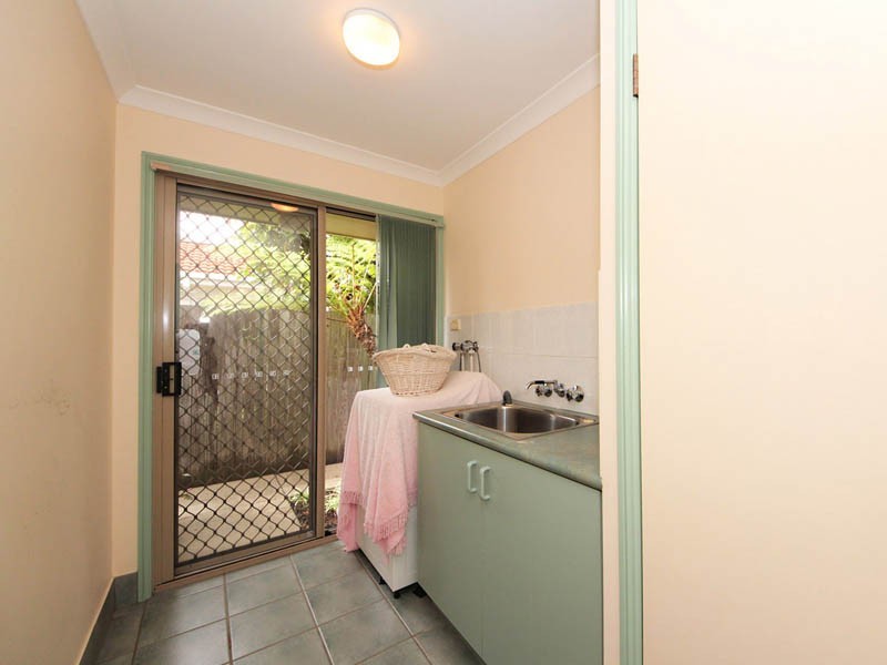 31 Topsail Circuit, Banksia Beach QLD 4507