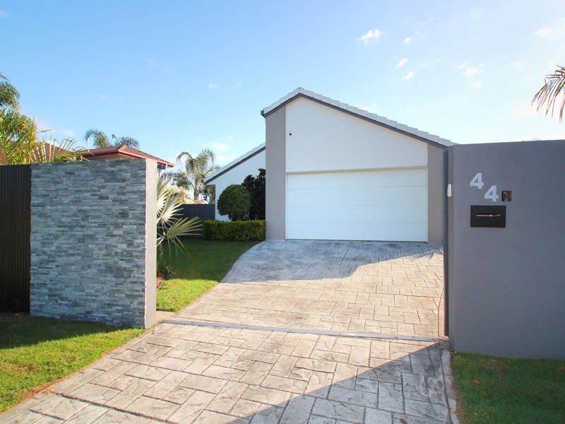 44 Port Drive, Banksia Beach QLD 4507