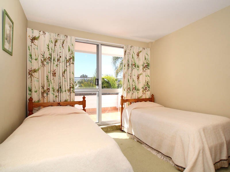 11b/ Spinnaker Drive, Sandstone Point QLD 4511