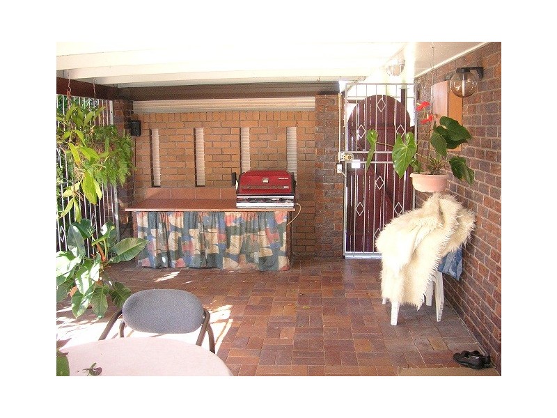 88 Bestmann Road East, Sandstone Point QLD 4511