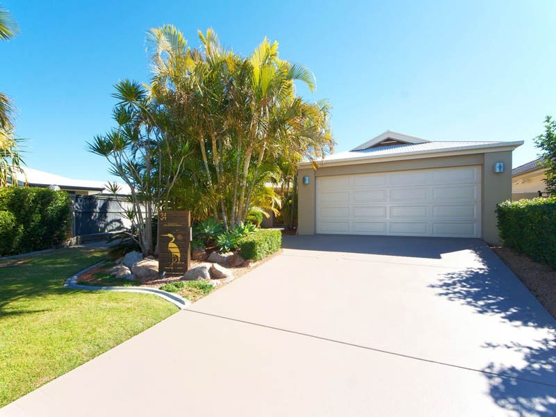 34 Teal Boulevard, Banksia Beach QLD 4507