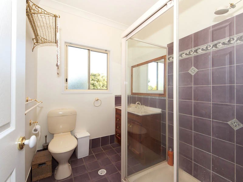 31 Aylward Rd, Ningi QLD 4511