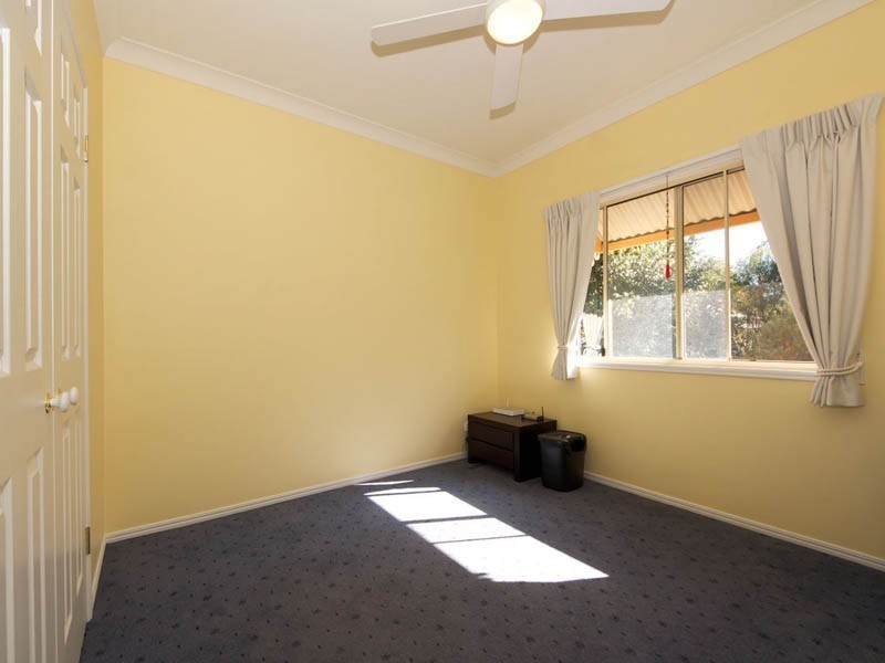 31 Aylward Rd, Ningi QLD 4511