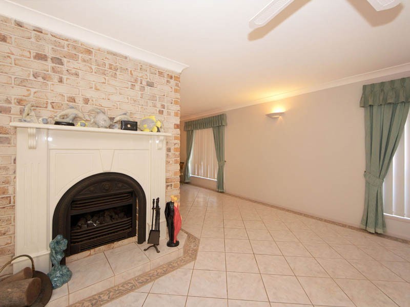 1 Tasman Court, Banksia Beach QLD 4507