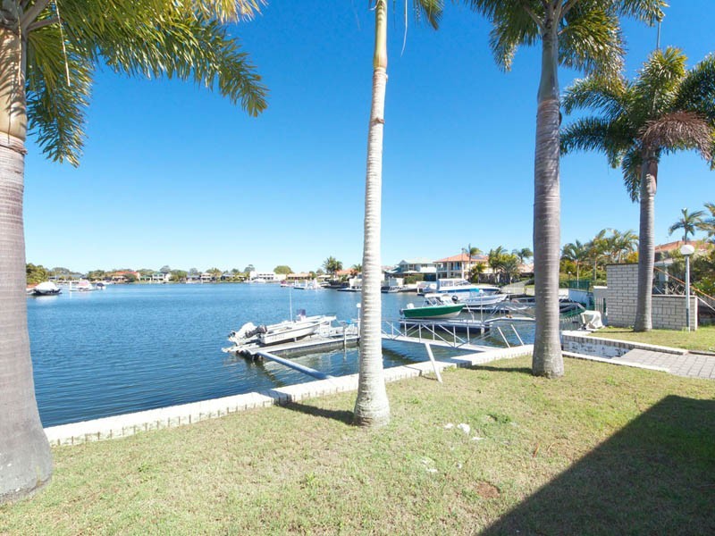 1 Tasman Court, Banksia Beach QLD 4507