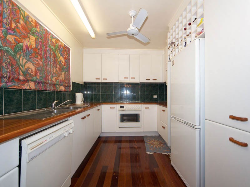 13 Kangaroo Avenue, Bongaree QLD 4507