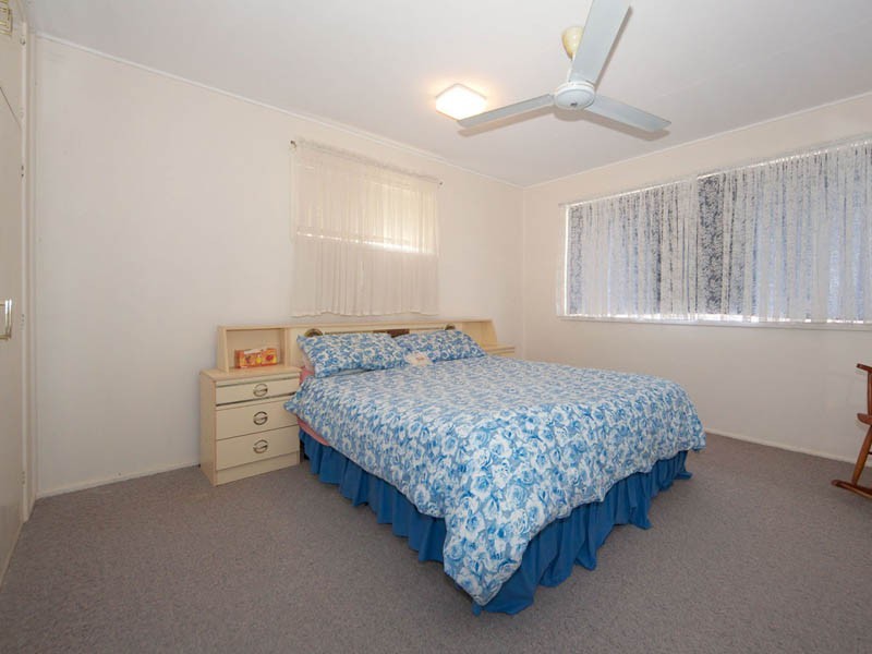13 Kangaroo Avenue, Bongaree QLD 4507