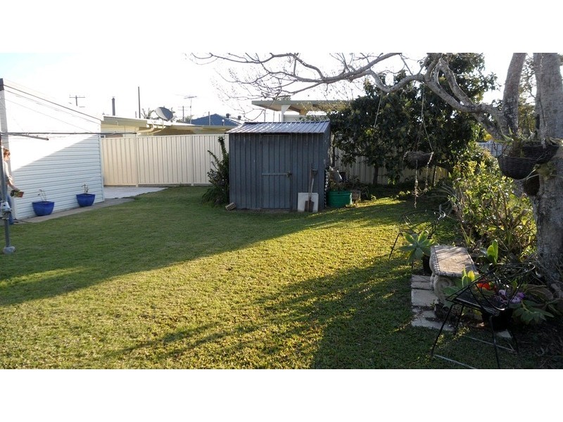43 Kangaroo Avenue, Bongaree QLD 4507