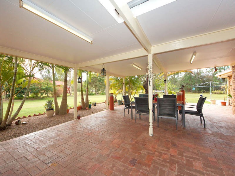 81-83 Bernborough Way, Ningi QLD 4511