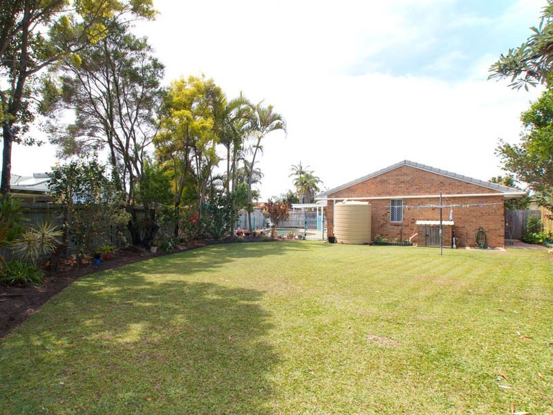 4 Hibiscus Court, Bongaree QLD 4507