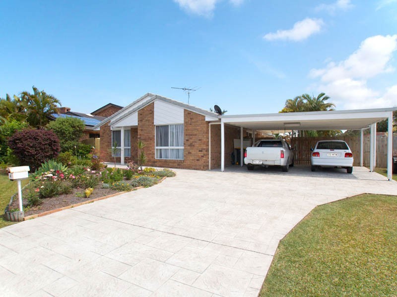 4 Hibiscus Court, Bongaree QLD 4507
