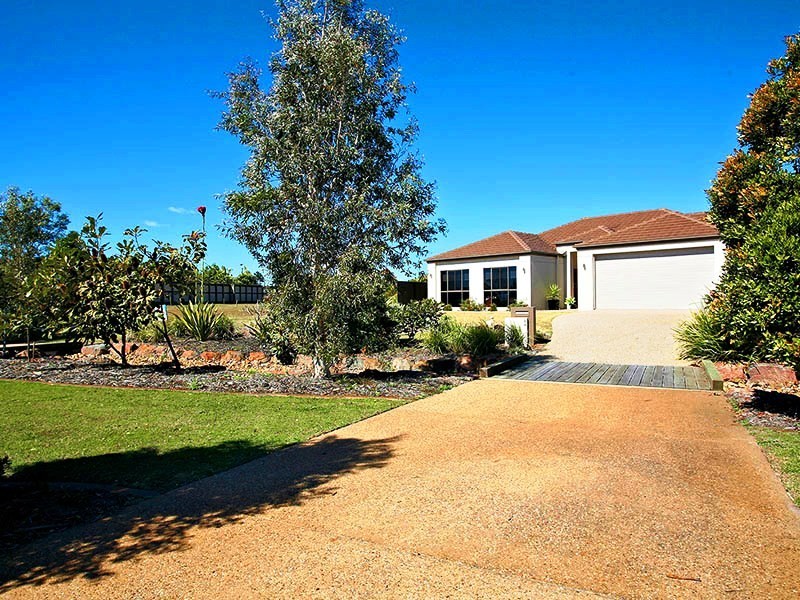 3 Vanillalily Close, Banksia Beach QLD 4507