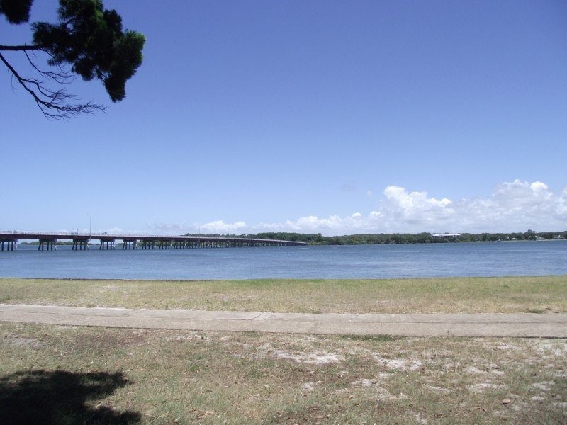 23/21-27 Sylvan Beach Esplanade, Bellara QLD 4507
