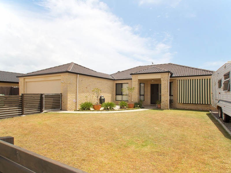 28 Mossman Way, Sandstone Point QLD 4511