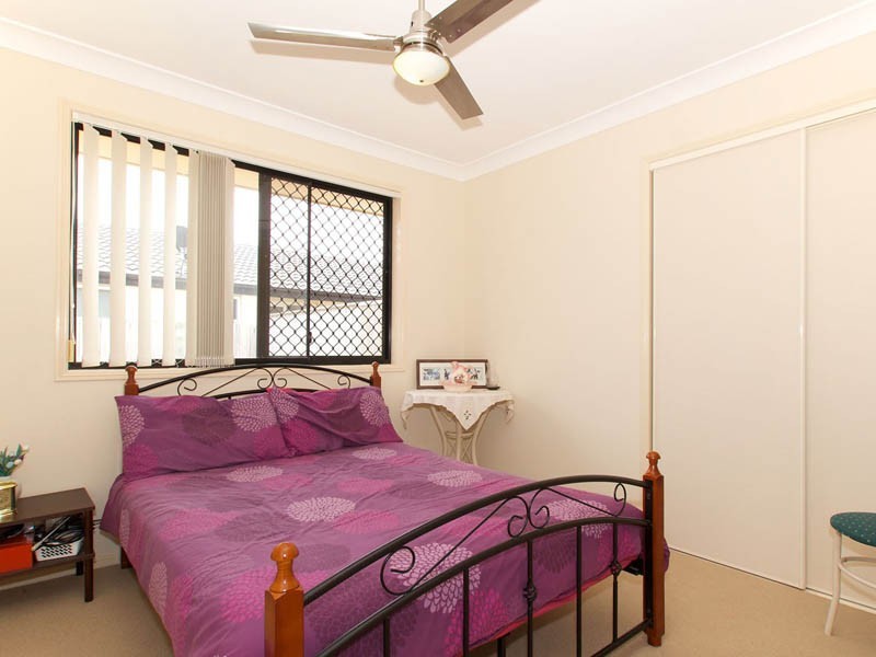 28 Mossman Way, Sandstone Point QLD 4511