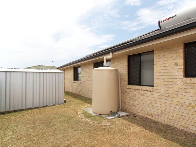 28 Mossman Way, Sandstone Point QLD 4511