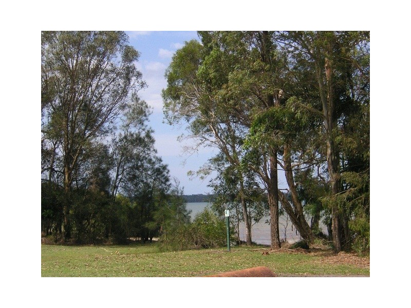 20 The Esplanade, Toorbul QLD 4510