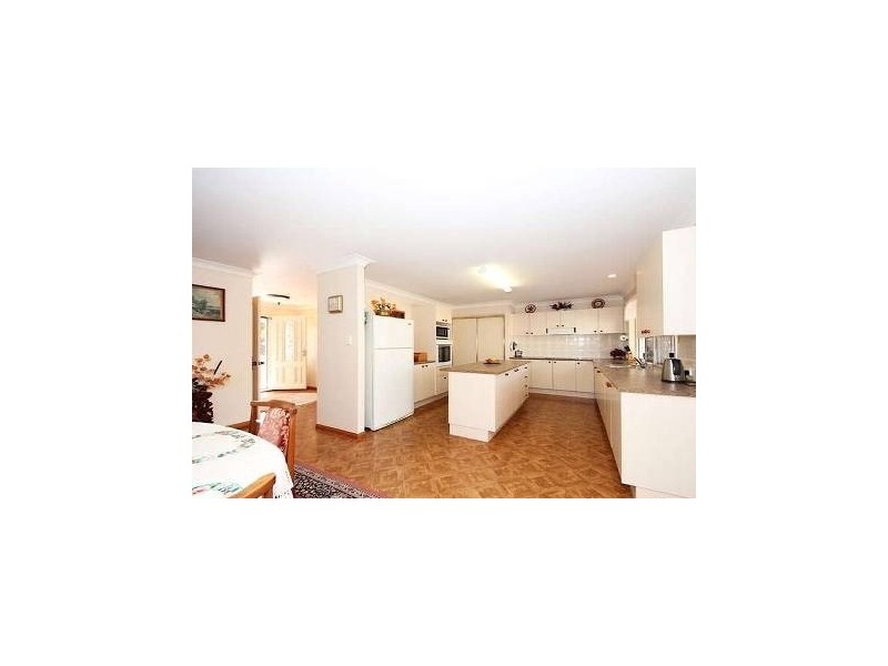 41 Carpenter Way, Sandstone Point QLD 4511