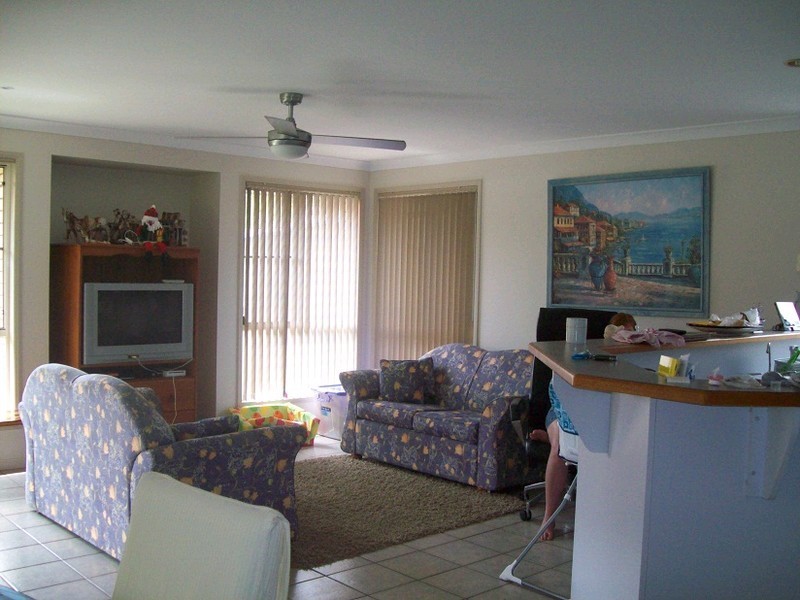 106 Avon Avenue, Banksia Beach QLD 4507