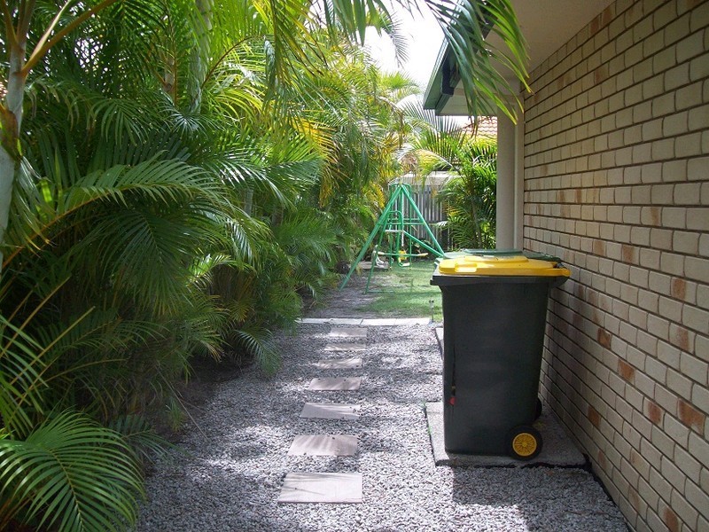 106 Avon Avenue, Banksia Beach QLD 4507