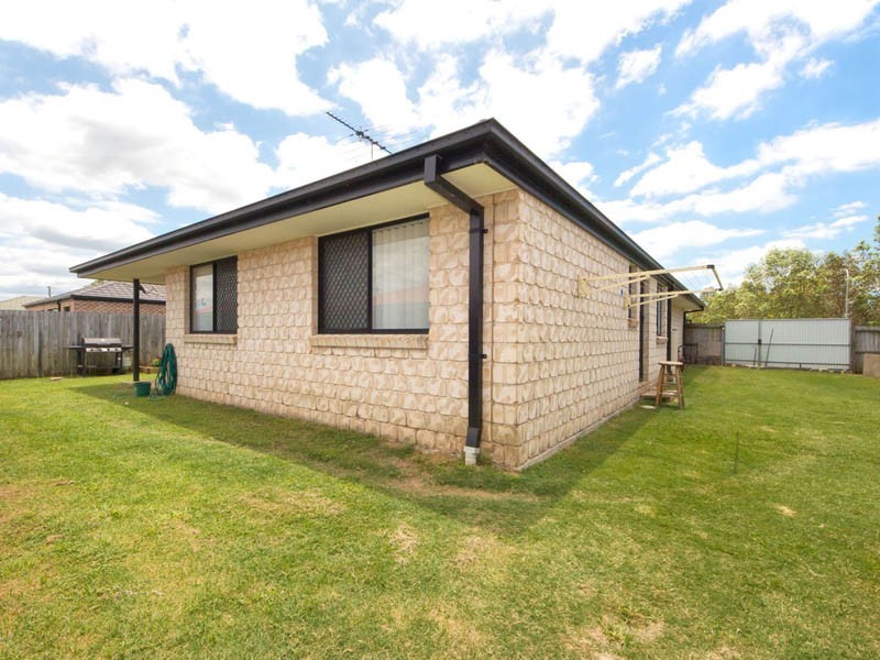 15 Julie Drive, Caboolture South QLD 4510