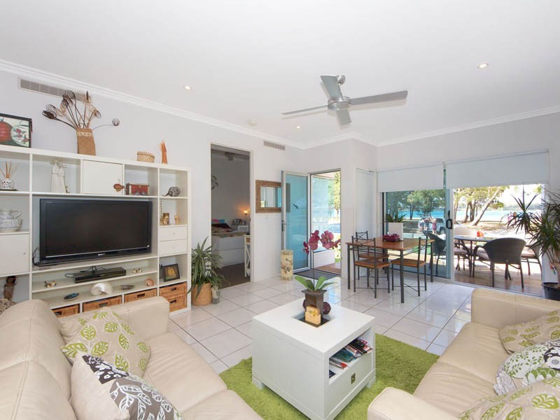 1/17 Sylvan Beach Esplanade, Bellara QLD 4507