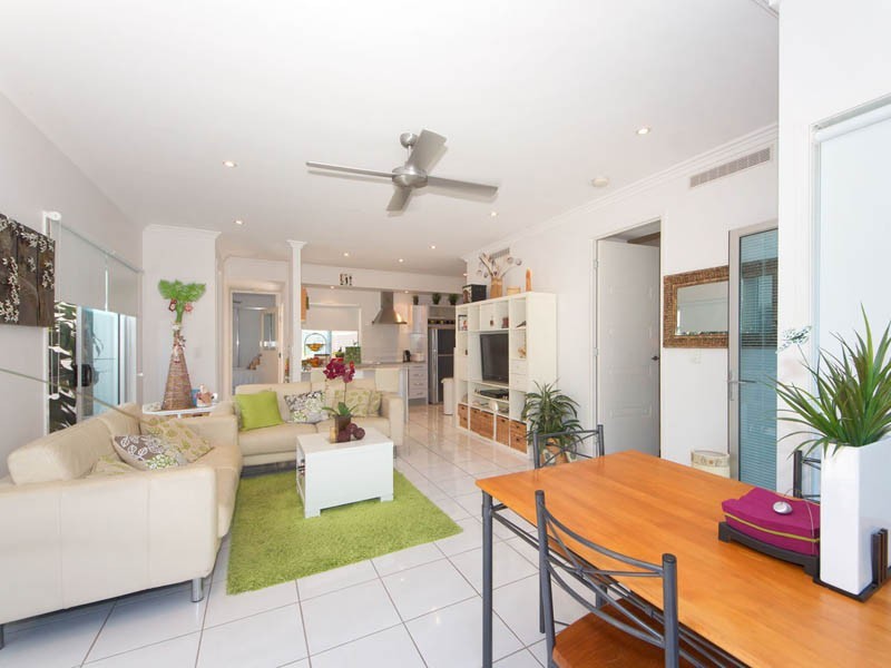 1/17 Sylvan Beach Esplanade, Bellara QLD 4507