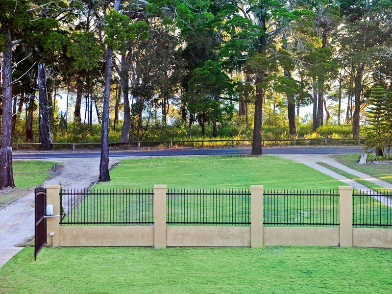 110 White Patch Esplanade, White Patch QLD 4507