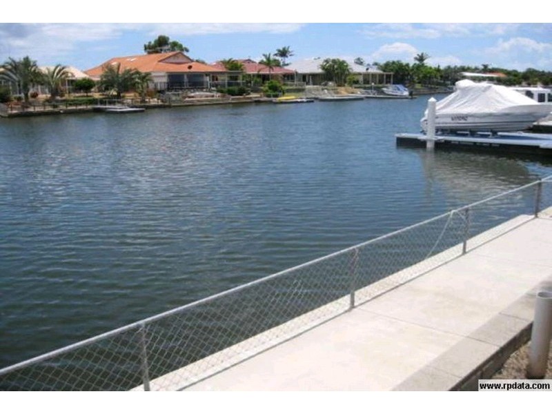 1/49 Oleander Drive, Bongaree QLD 4507