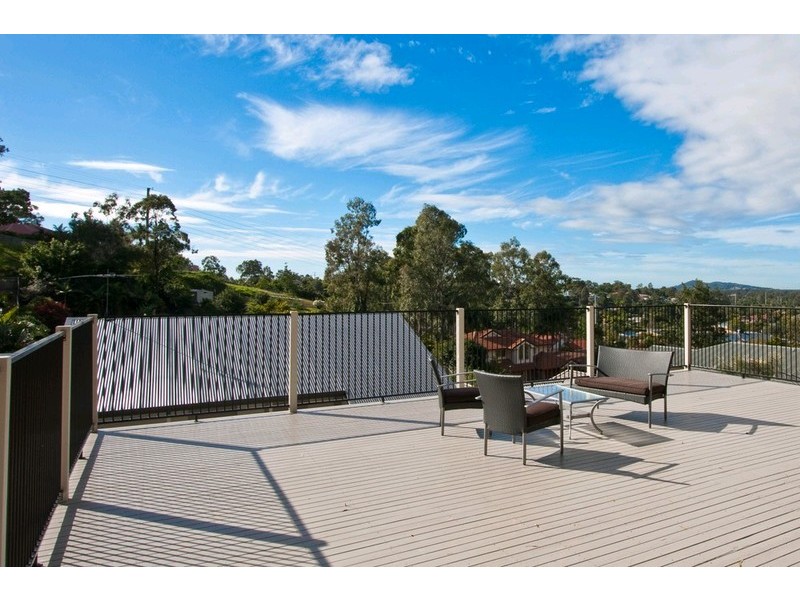 16 Trusan Place, Tanah Merah QLD 4128