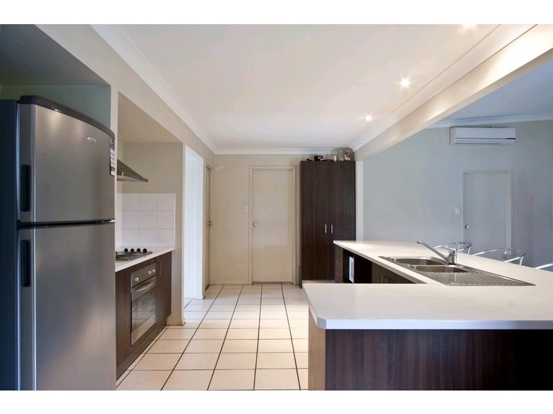 18 Guyra Close, Mount Warren Park QLD 4207