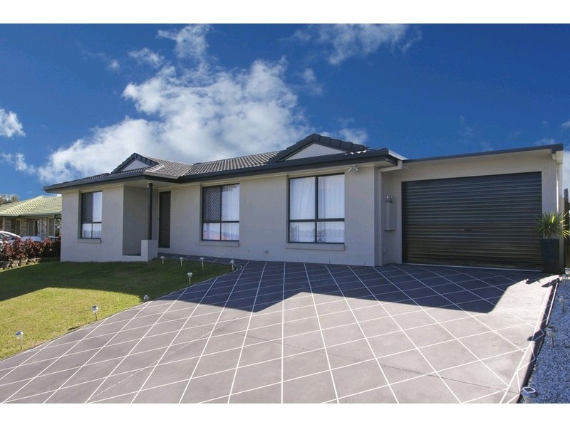 6 Maree Court, Tanah Merah QLD 4128