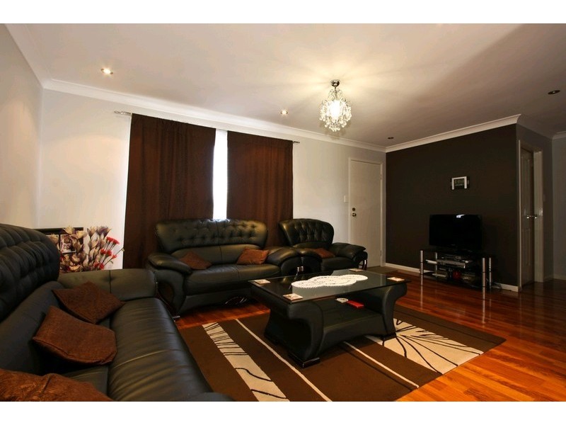 6 Maree Court, Tanah Merah QLD 4128