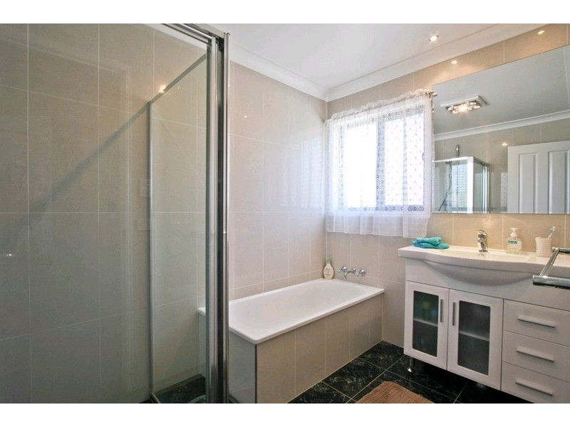 6 Maree Court, Tanah Merah QLD 4128