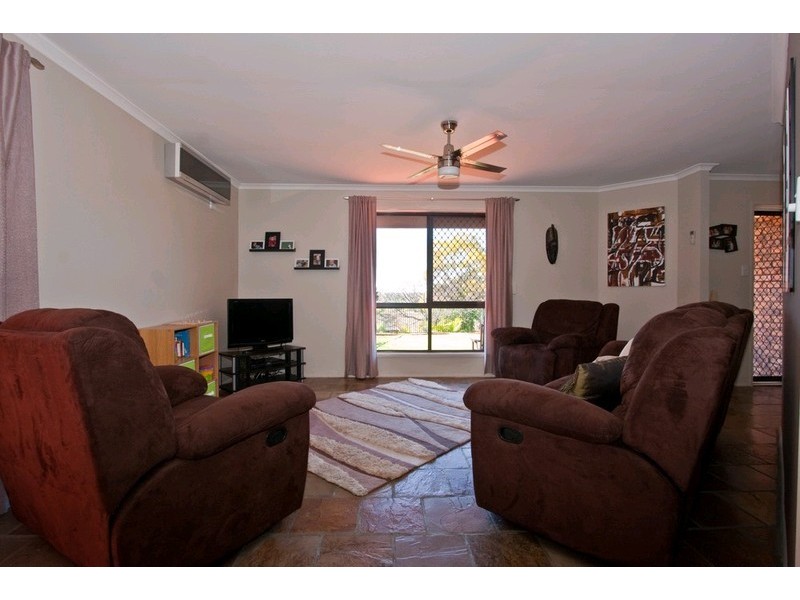 8 Weymouth Court, Mount Warren Park QLD 4207